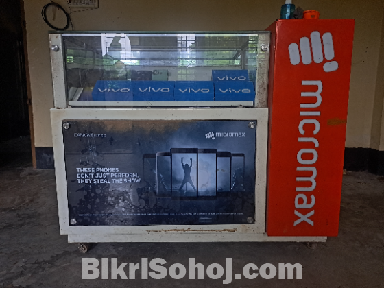 Smartphone Display Table